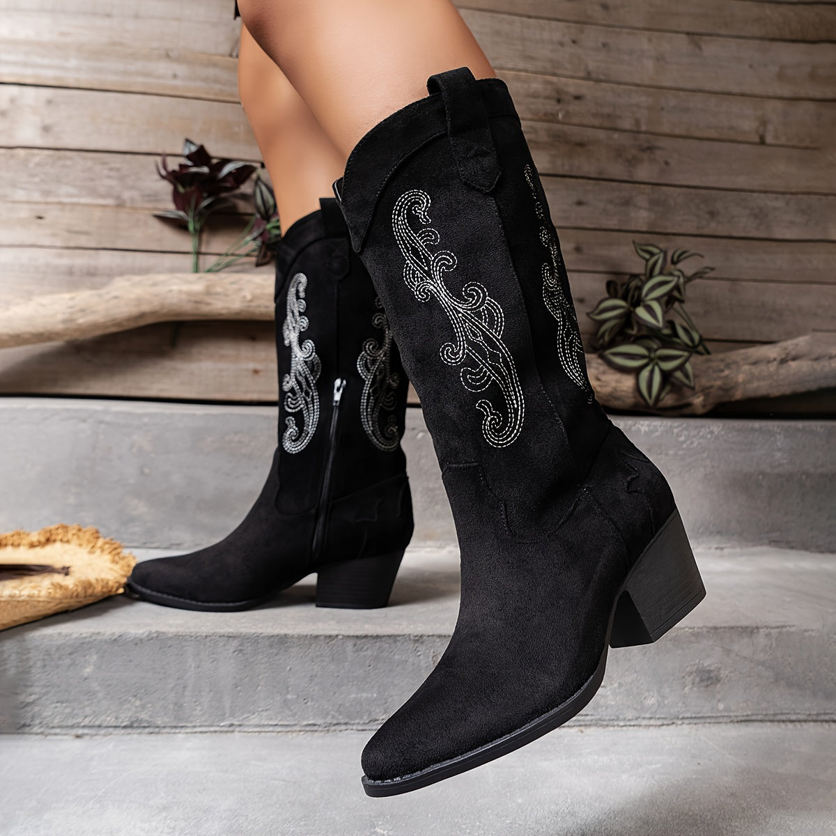 Women's Embroidered Side-Zip Western Boots.